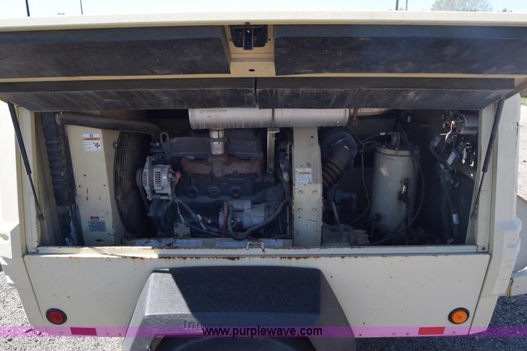 image for item L3822 2006 Ingersoll Rand 185 air compressor