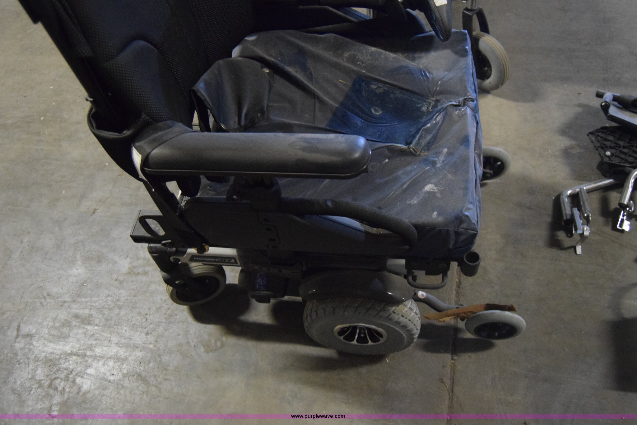 (2) wheelchairs in Wichita, KS Item AR9682 sold Purple Wave