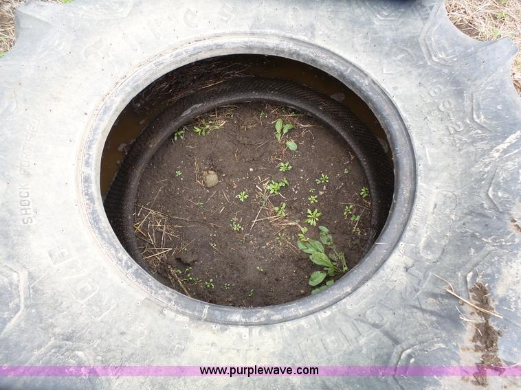 image for item AM9604 Firestone 16.9-24 tire