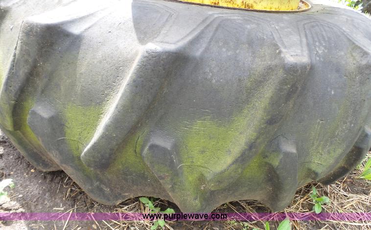 image for item AM9605 Firestone 16.9-26 tire