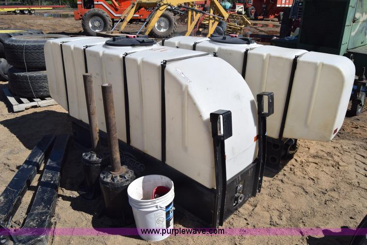 image for item AW9795 (2) Demco side quest tanks