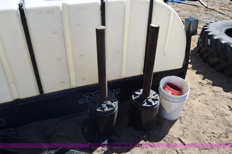 image for item AW9795 (2) Demco side quest tanks