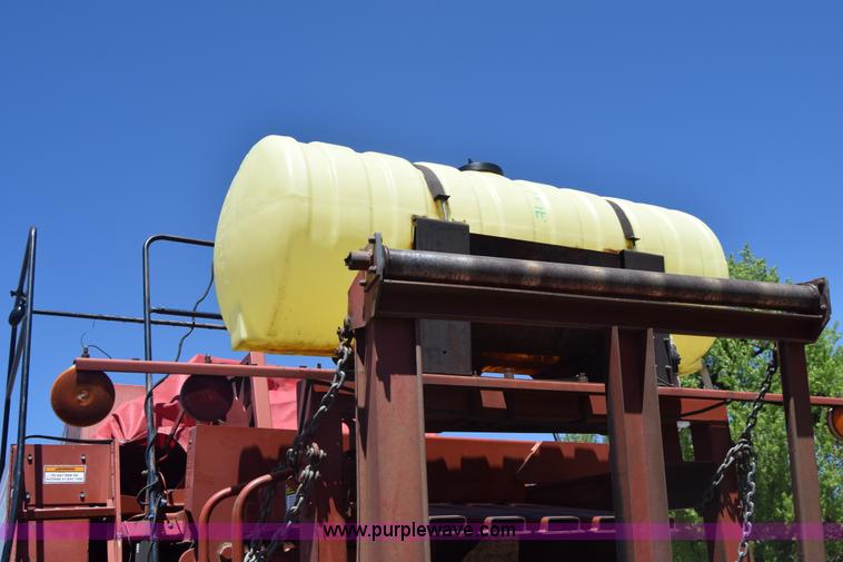 image for item AW9813 Hesston 4900 square baler