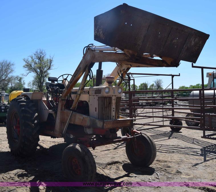 image for item AW9815 Case 930 tractor