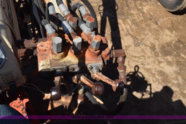 image for item AW9815 Case 930 tractor