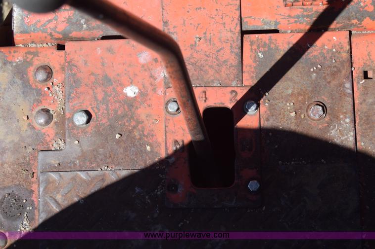 image for item AW9815 Case 930 tractor