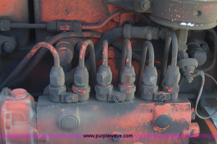 image for item AW9815 Case 930 tractor