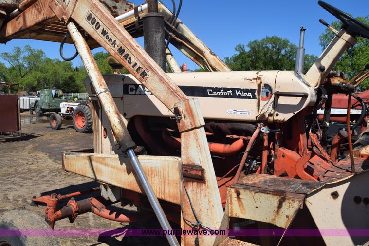 image for item AW9815 Case 930 tractor