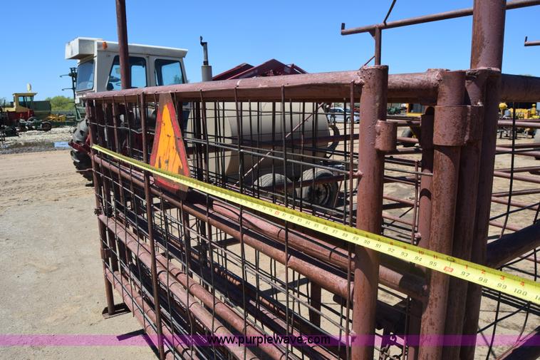 Livestock catch pen in Kinsley, KS Item AW9820 sold Purple Wave