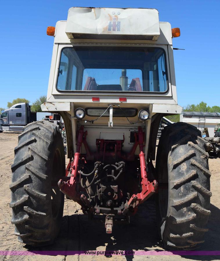 image for item AW9823 International 1066 tractor