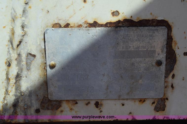 image for item AW9823 International 1066 tractor