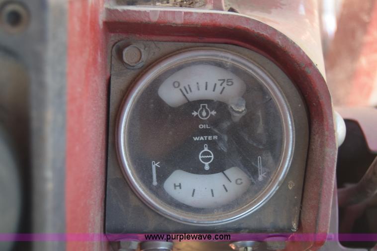 image for item AW9823 International 1066 tractor