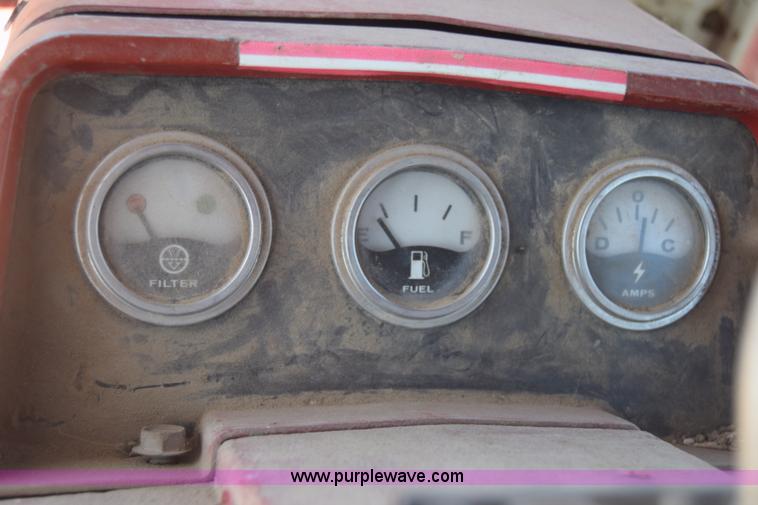 image for item AW9823 International 1066 tractor