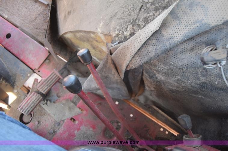 image for item AW9823 International 1066 tractor