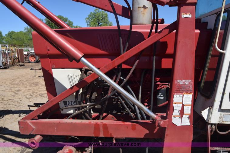 image for item AW9823 International 1066 tractor