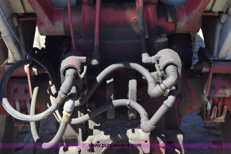 image for item AW9823 International 1066 tractor