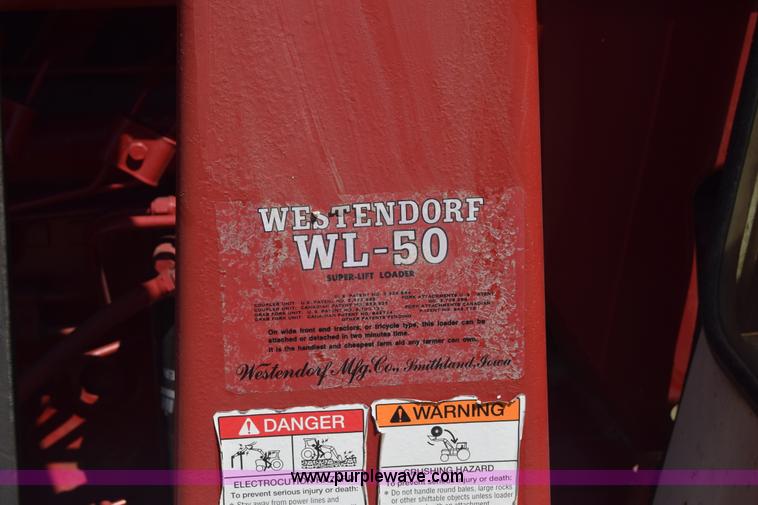 image for item AW9823 International 1066 tractor