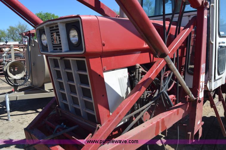 image for item AW9823 International 1066 tractor