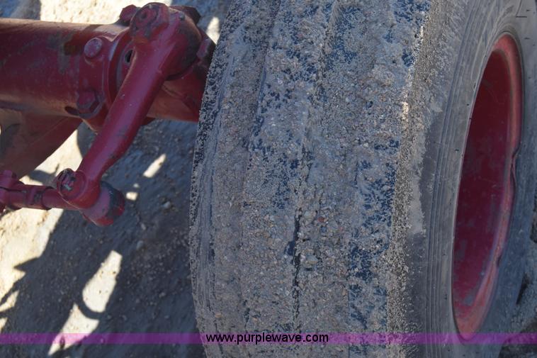 image for item AW9823 International 1066 tractor