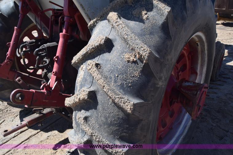 image for item AW9823 International 1066 tractor