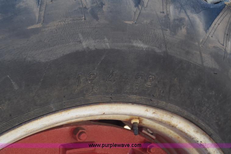 image for item AW9823 International 1066 tractor