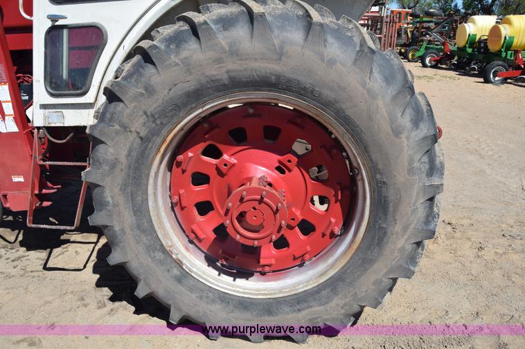 image for item AW9823 International 1066 tractor