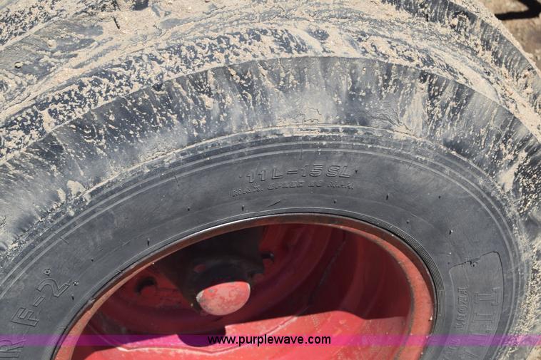 image for item AW9823 International 1066 tractor