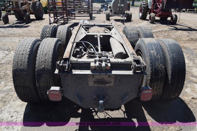 image for item AW9830 Semi truck rear end