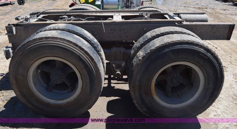 image for item AW9830 Semi truck rear end