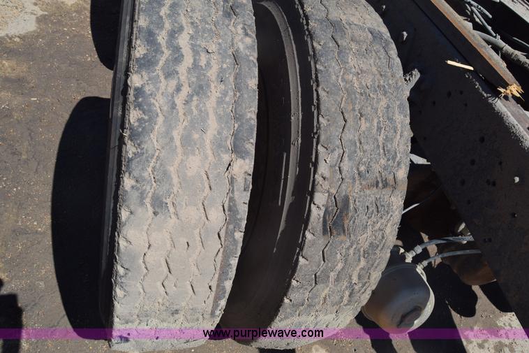 image for item AW9830 Semi truck rear end