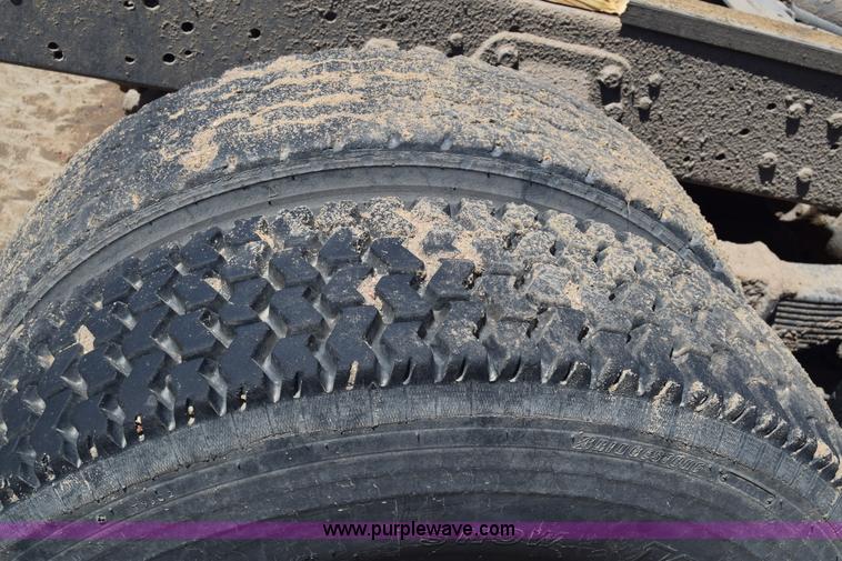 image for item AW9830 Semi truck rear end