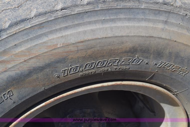 image for item AW9830 Semi truck rear end