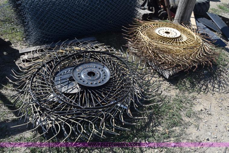 (11) hay rake wheels in Lyons, KS | Item BF9985 sold | Purple Wave