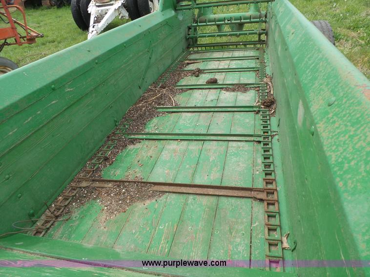 image for item BL9501 John Deere R manure spreader