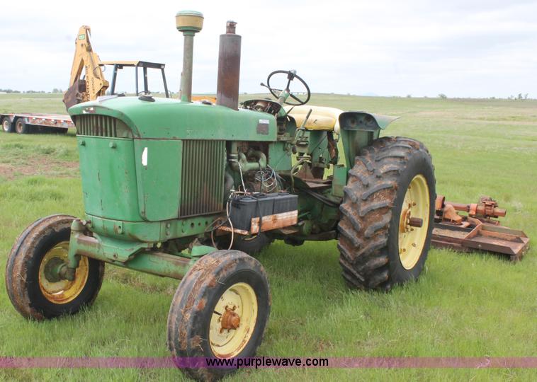 image for item BZ9086 John Deere 3010 tractor