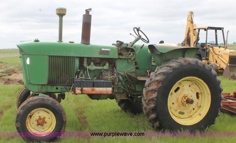 image for item BZ9086 John Deere 3010 tractor
