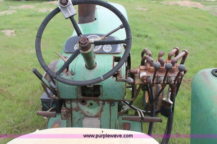 image for item BZ9086 John Deere 3010 tractor