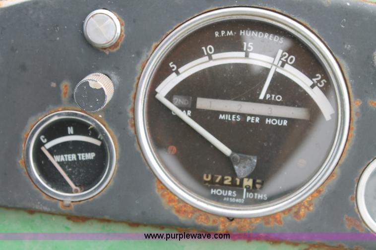 image for item BZ9086 John Deere 3010 tractor