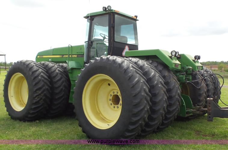 image for item BZ9091 1990 John Deere 8960 4WD tractor