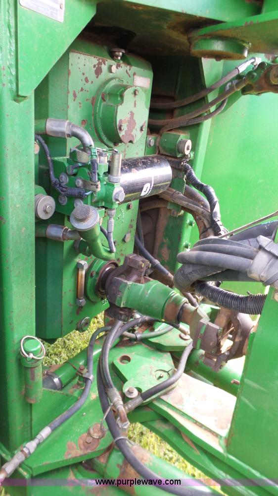 image for item BZ9091 1990 John Deere 8960 4WD tractor