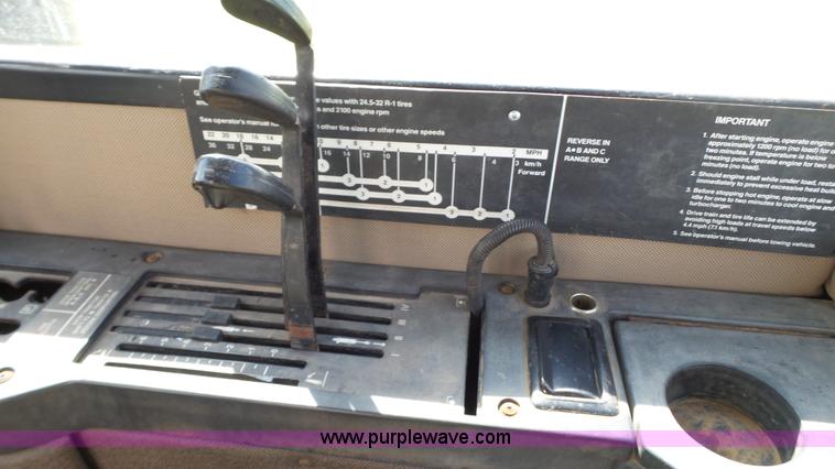 image for item BZ9091 1990 John Deere 8960 4WD tractor