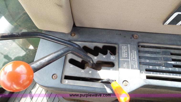 image for item BZ9091 1990 John Deere 8960 4WD tractor