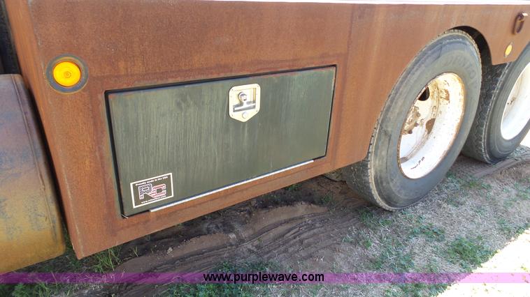 image for item BZ9092 1981 Mack R686ST yard truck