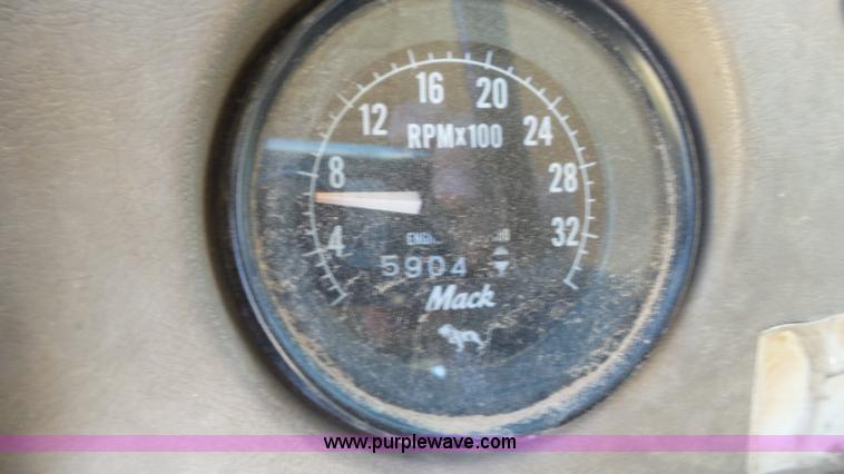 image for item BZ9092 1981 Mack R686ST yard truck