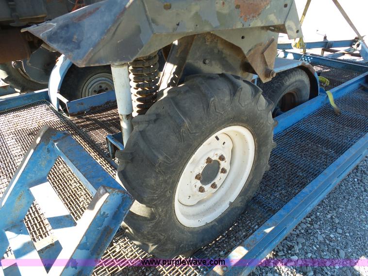 image for item G3747 SpraCoupe 220 self-propelled sprayer