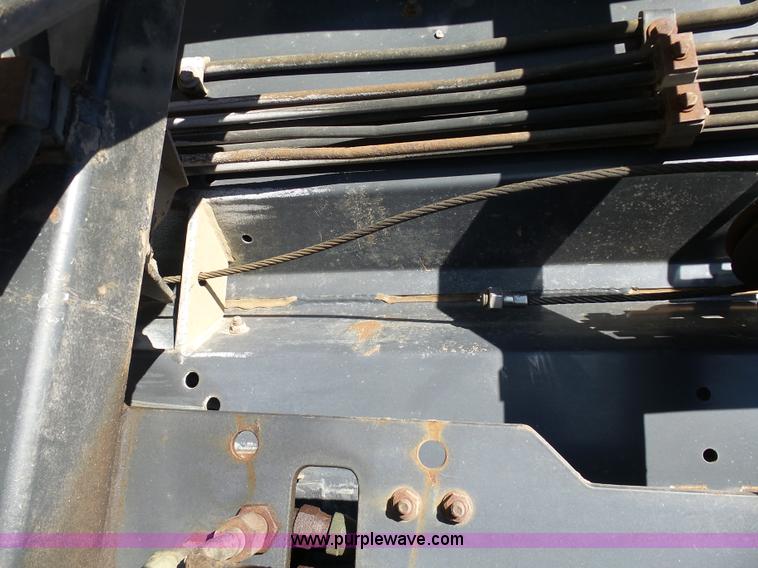 image for item G3747 SpraCoupe 220 self-propelled sprayer