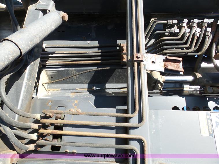 image for item G3747 SpraCoupe 220 self-propelled sprayer