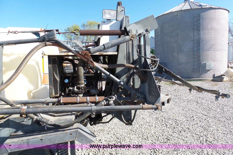 image for item G3748 SpraCoupe 220 self-propelled sprayer