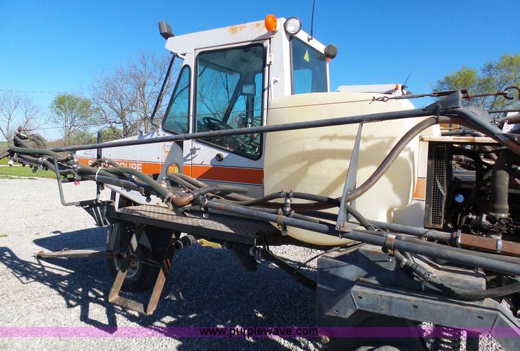 image for item G3748 SpraCoupe 220 self-propelled sprayer