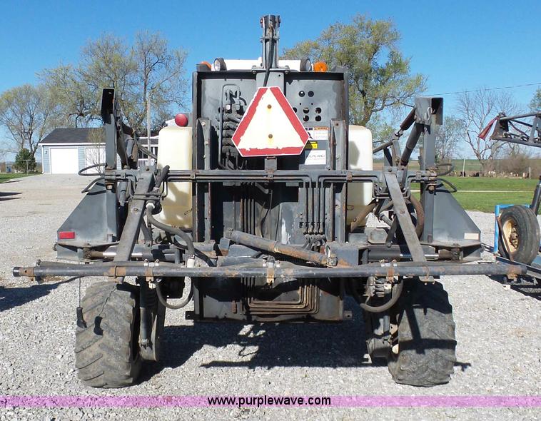 image for item G3748 SpraCoupe 220 self-propelled sprayer